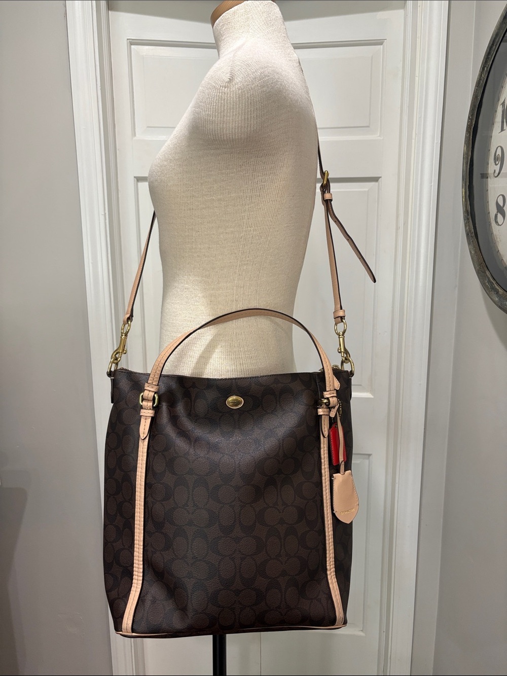 Coach Peyton Signature brown coated leather large purse